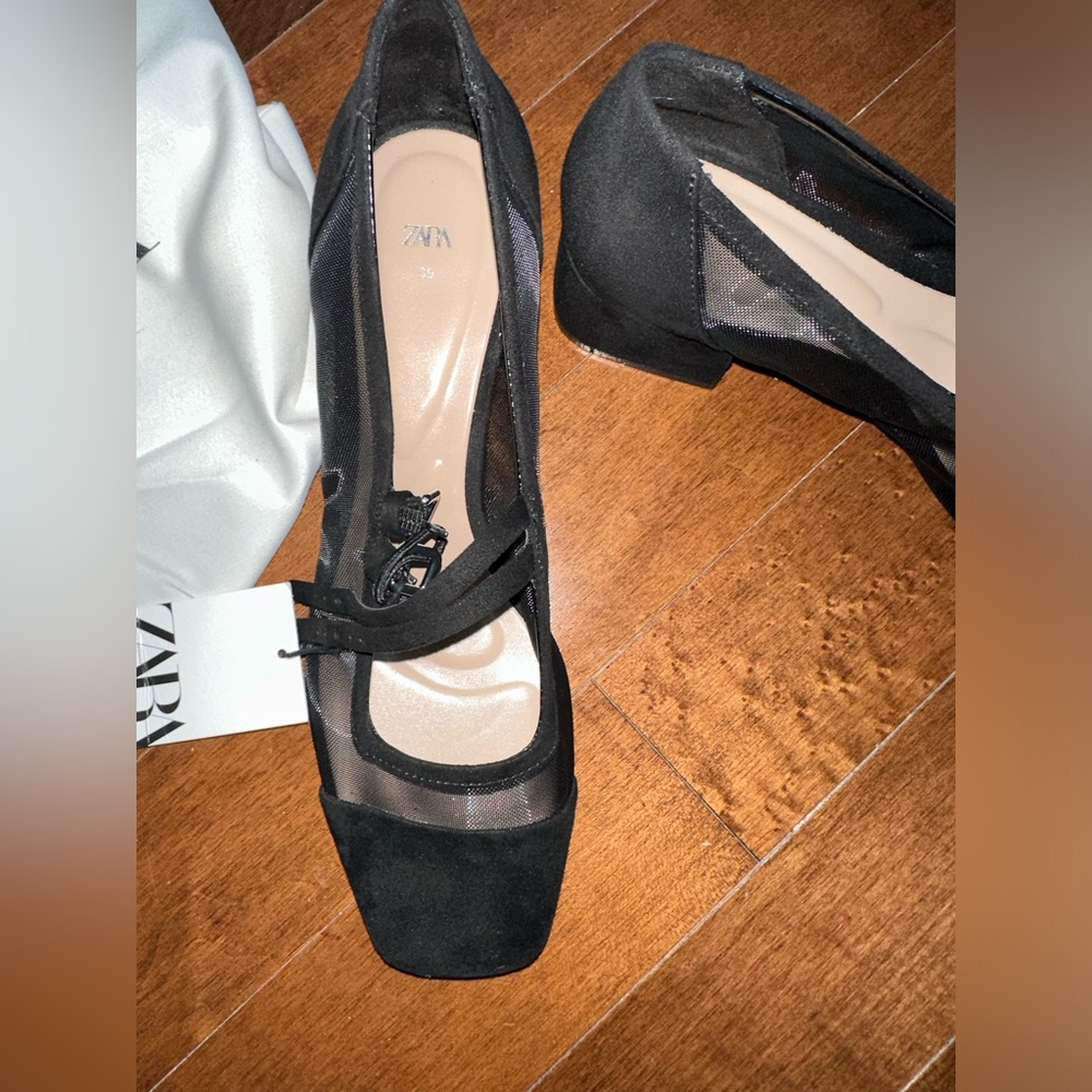 Zara Black Flats with Sheer Detail - Picture 13 of 13
